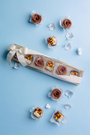Caixa com Rosas e Puxa-Puxa