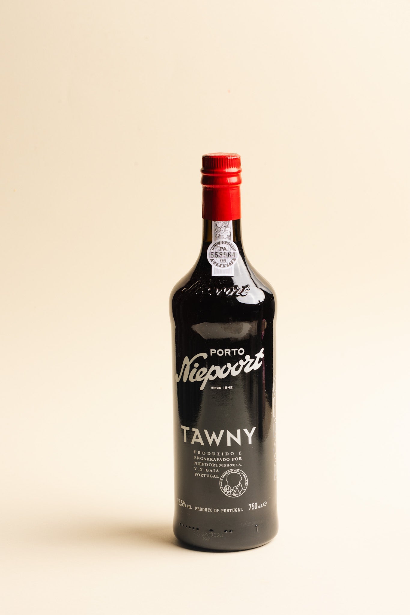 Cesta Tamanho M com Trufas e Vinho