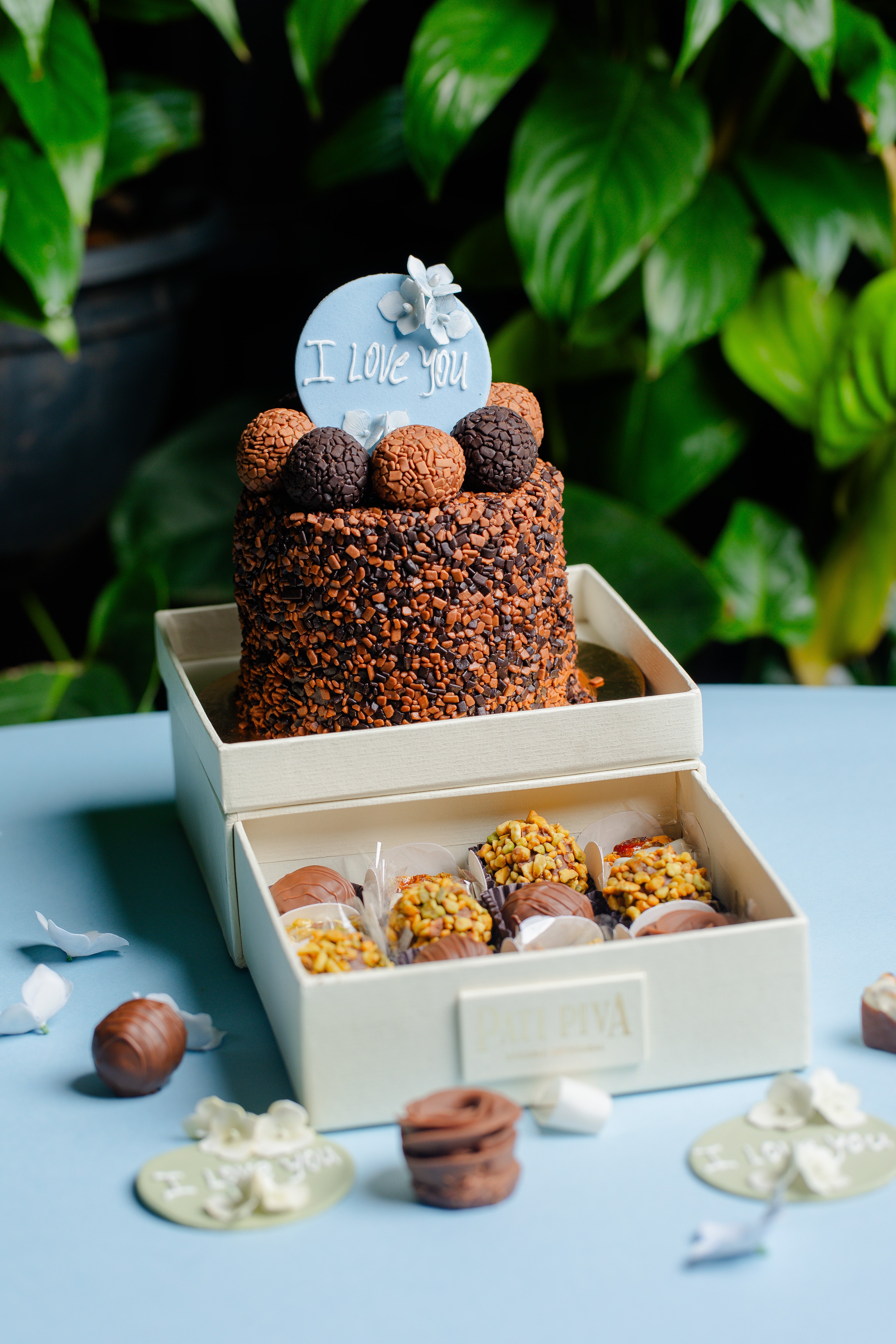 Kit Especial dia das Mães - Bolo de brigadeiro e docinhos