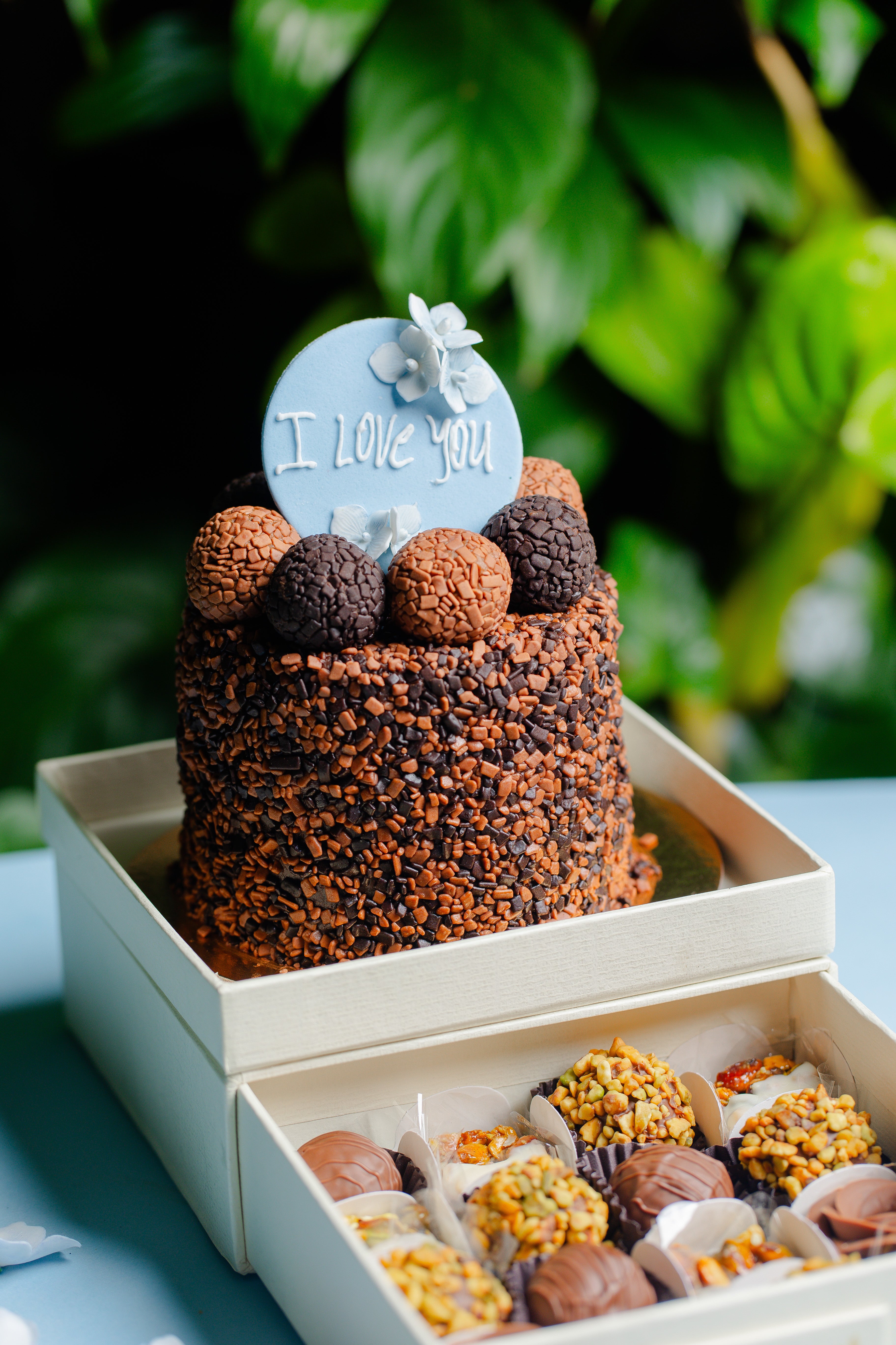 Kit Especial dia das Mães - Bolo de brigadeiro e docinhos