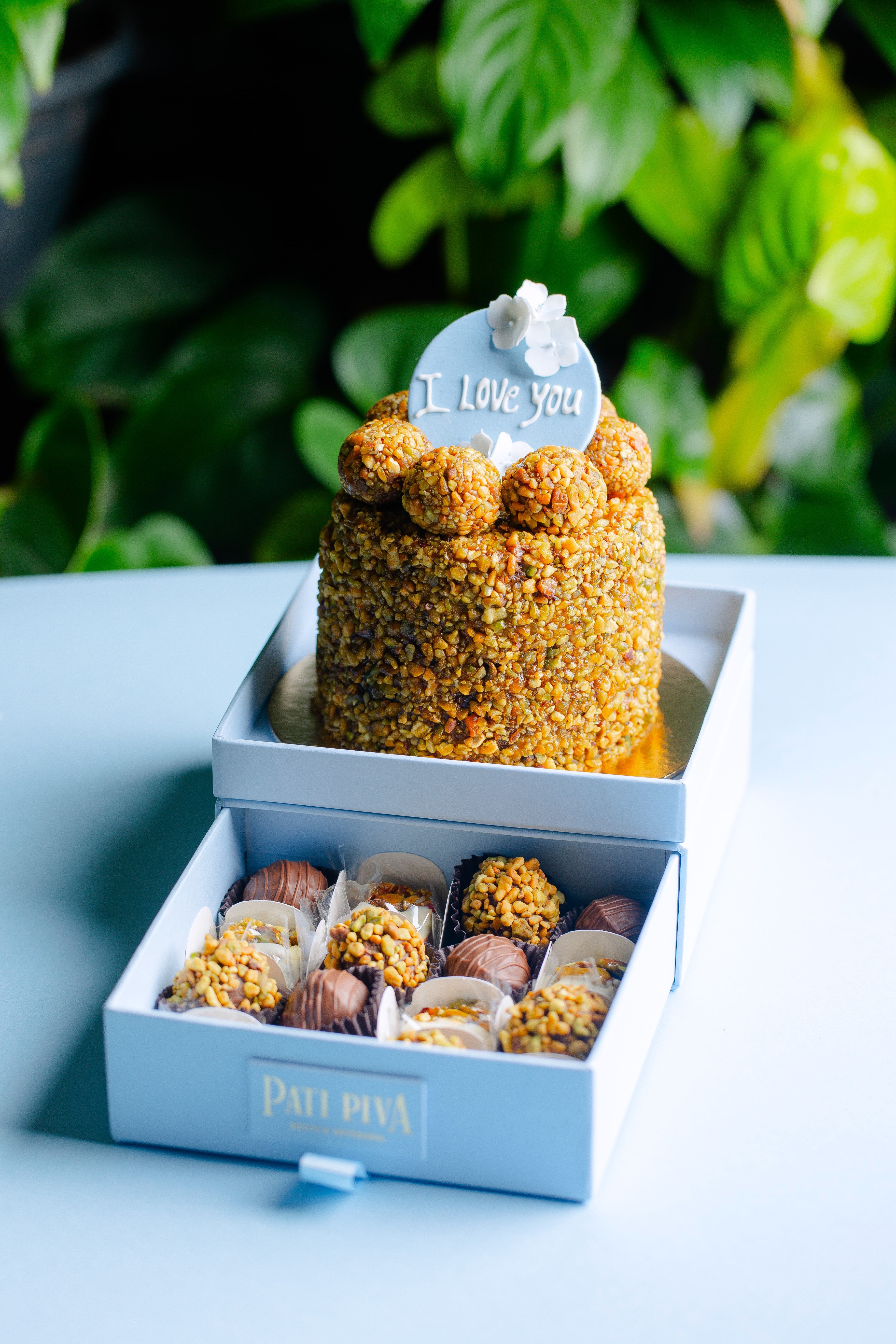 Kit Especial dia das Mães - Bolo de pistache e docinhos