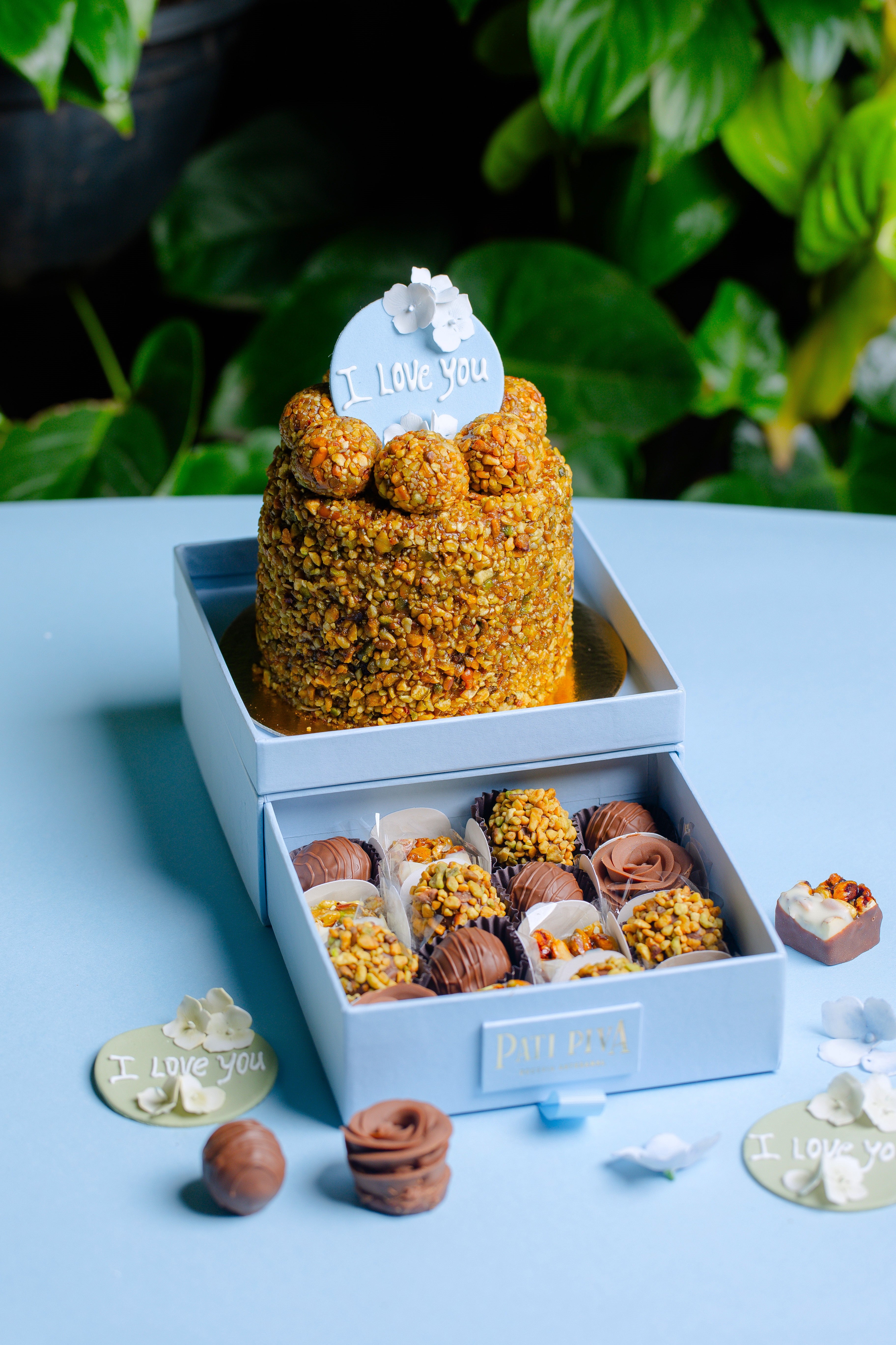 Kit Especial dia das Mães - Bolo de pistache e docinhos