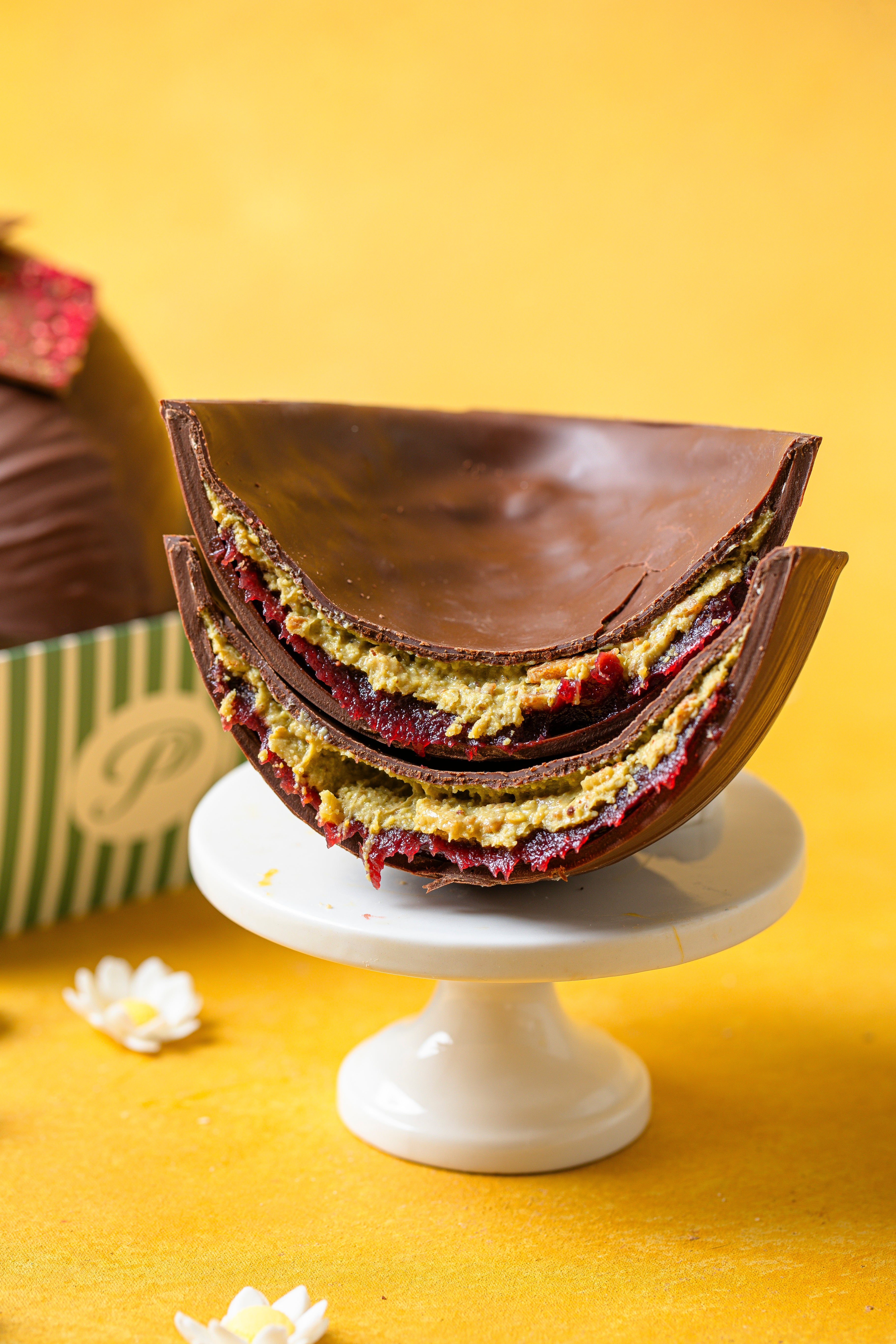Ovo Caramelo de Framboesa - Com Praliné de Pistache G