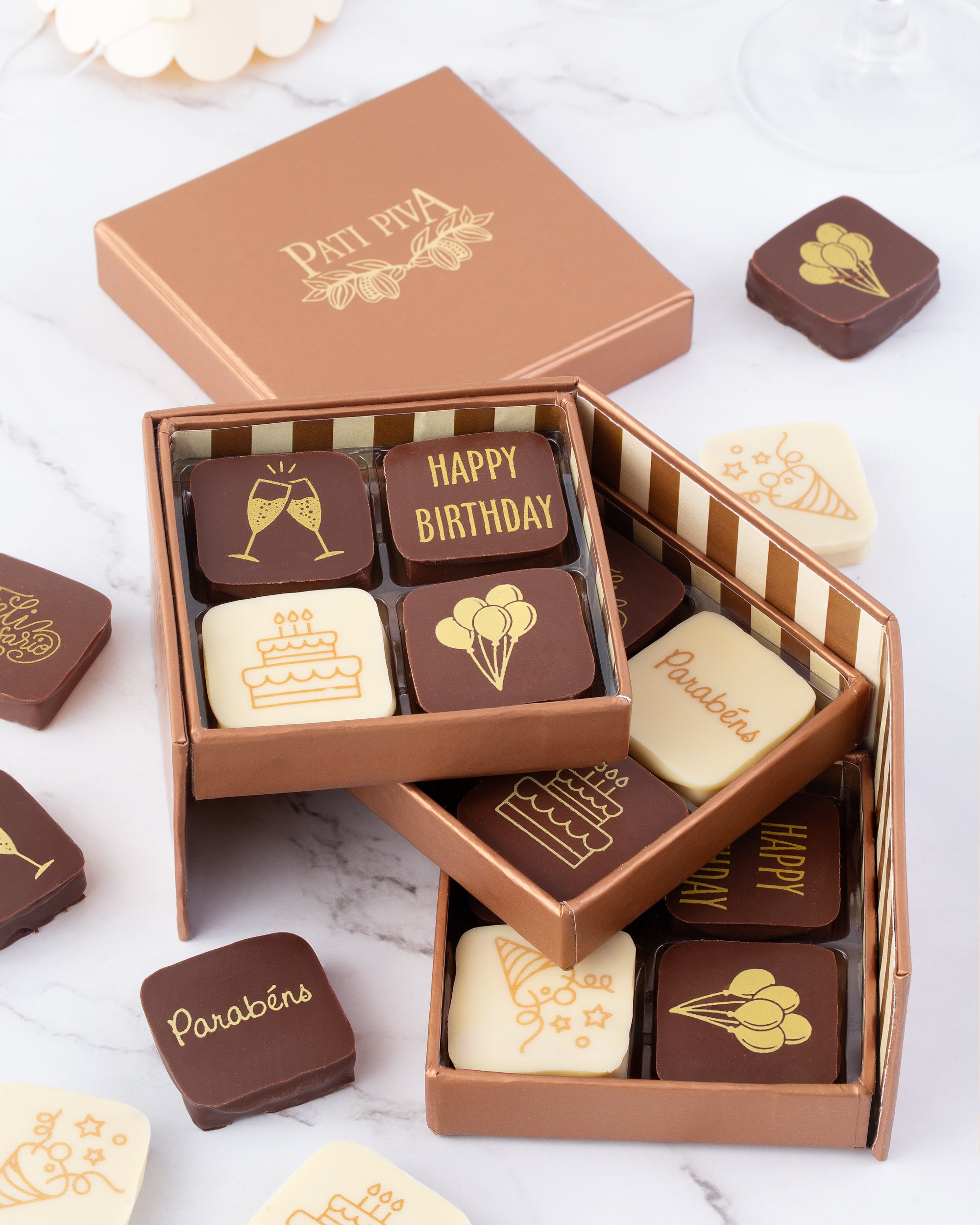 Caixa com 12 Bombons - Feliz Aniversário