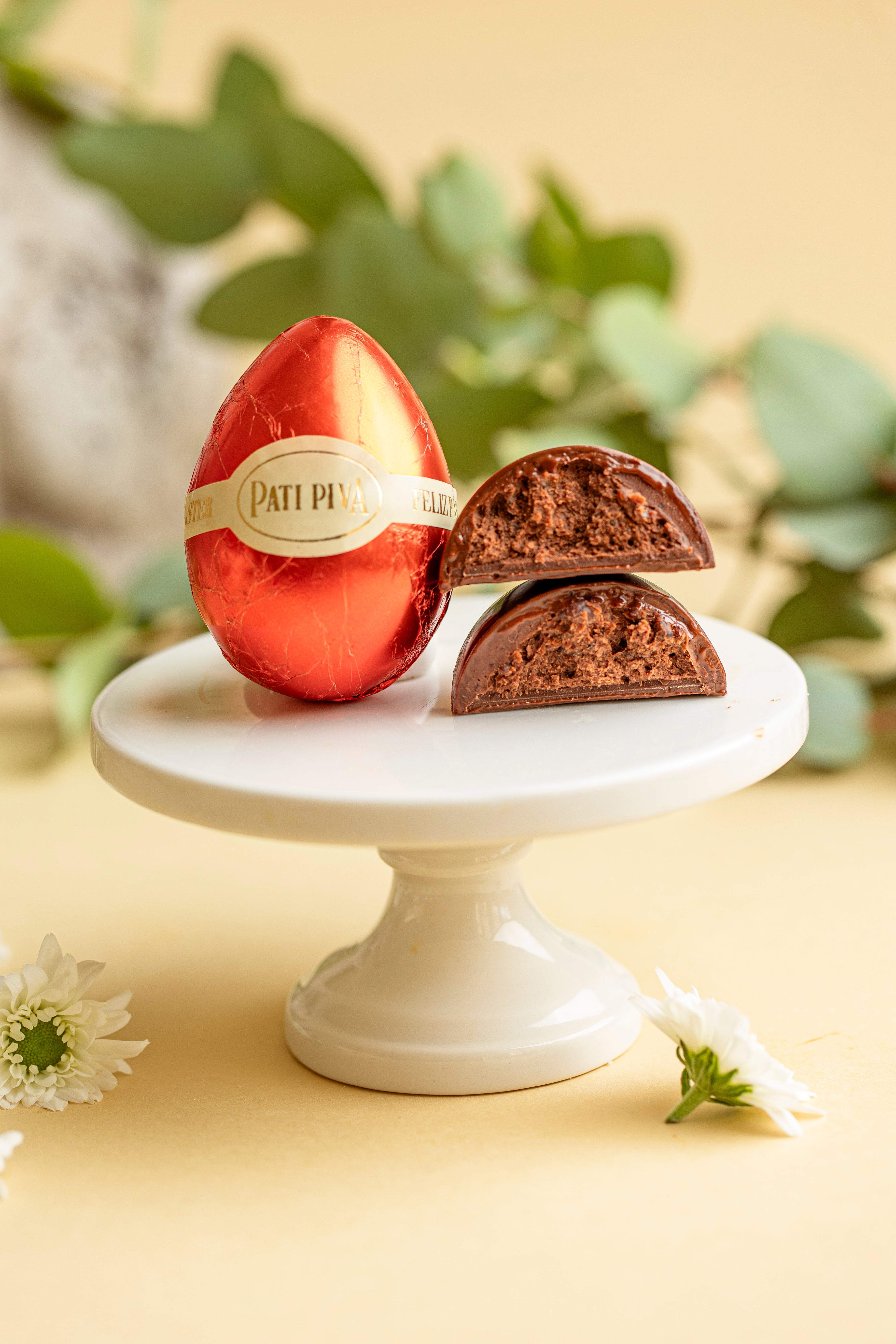 Ovo de Galinha - Gianduia e Nibs de Cacau (UN)