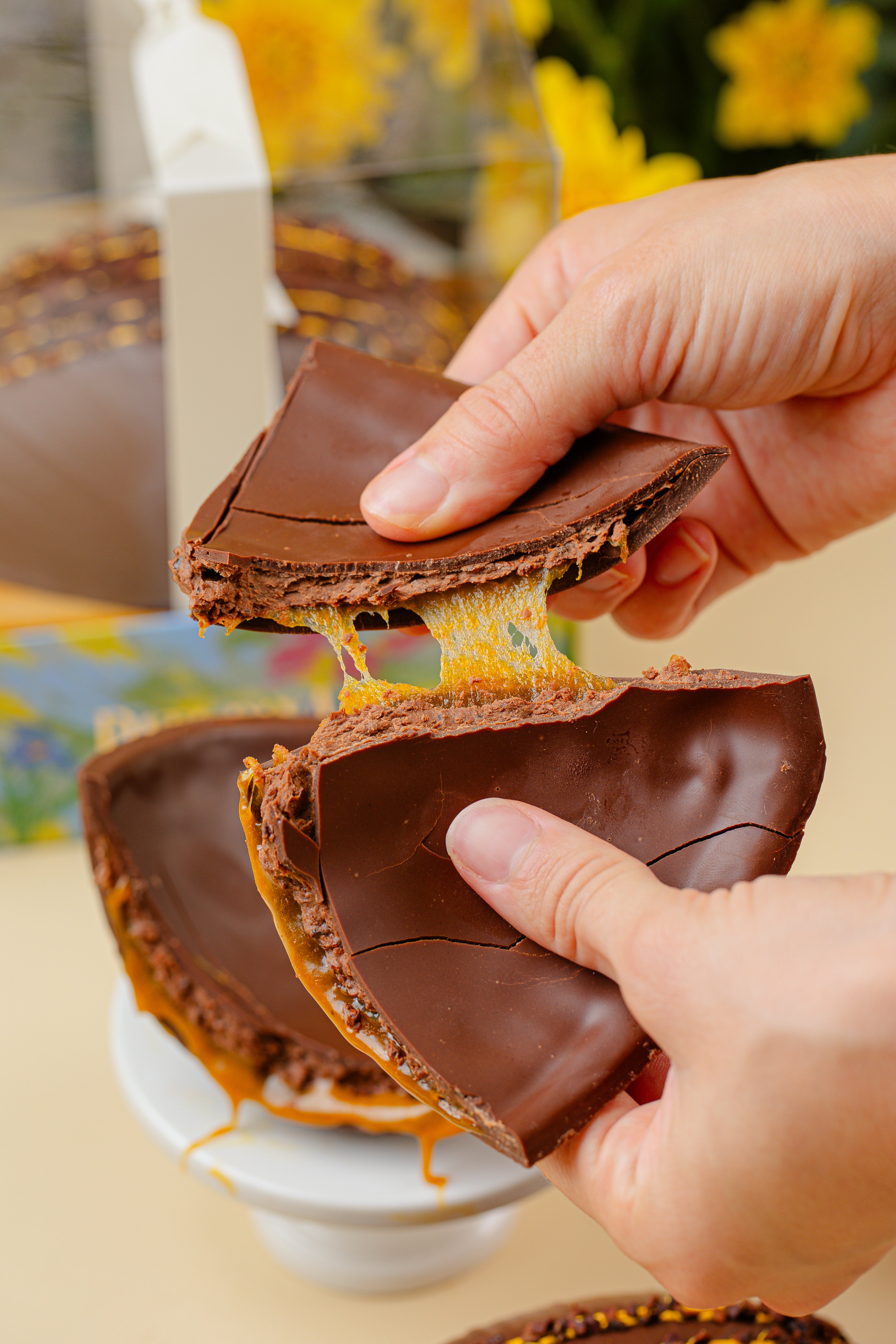 Ovo Caramelo de Maracujá e Gianduia - Tamanho G