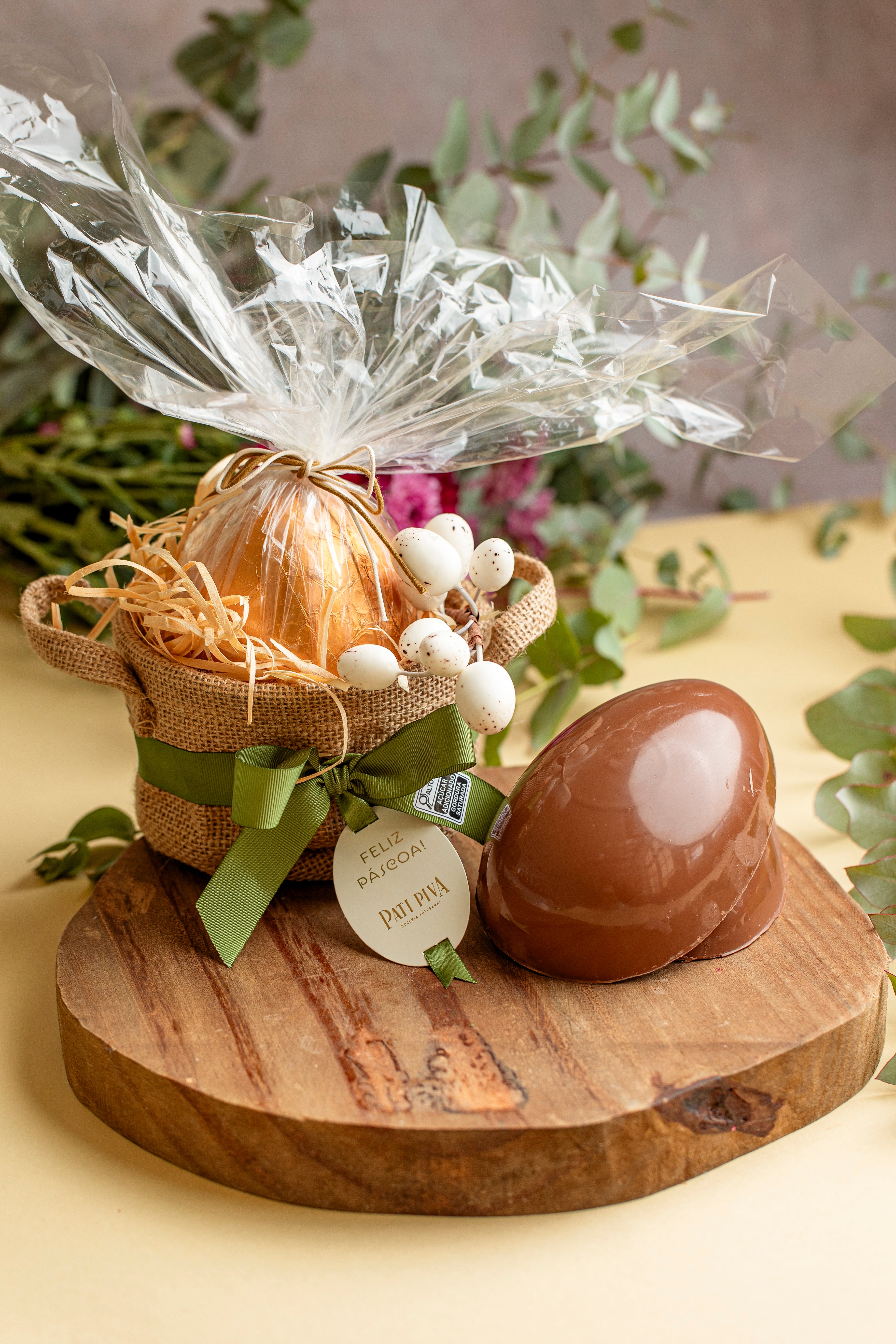 Cestinha de Juta - Com Ovos de Galinha