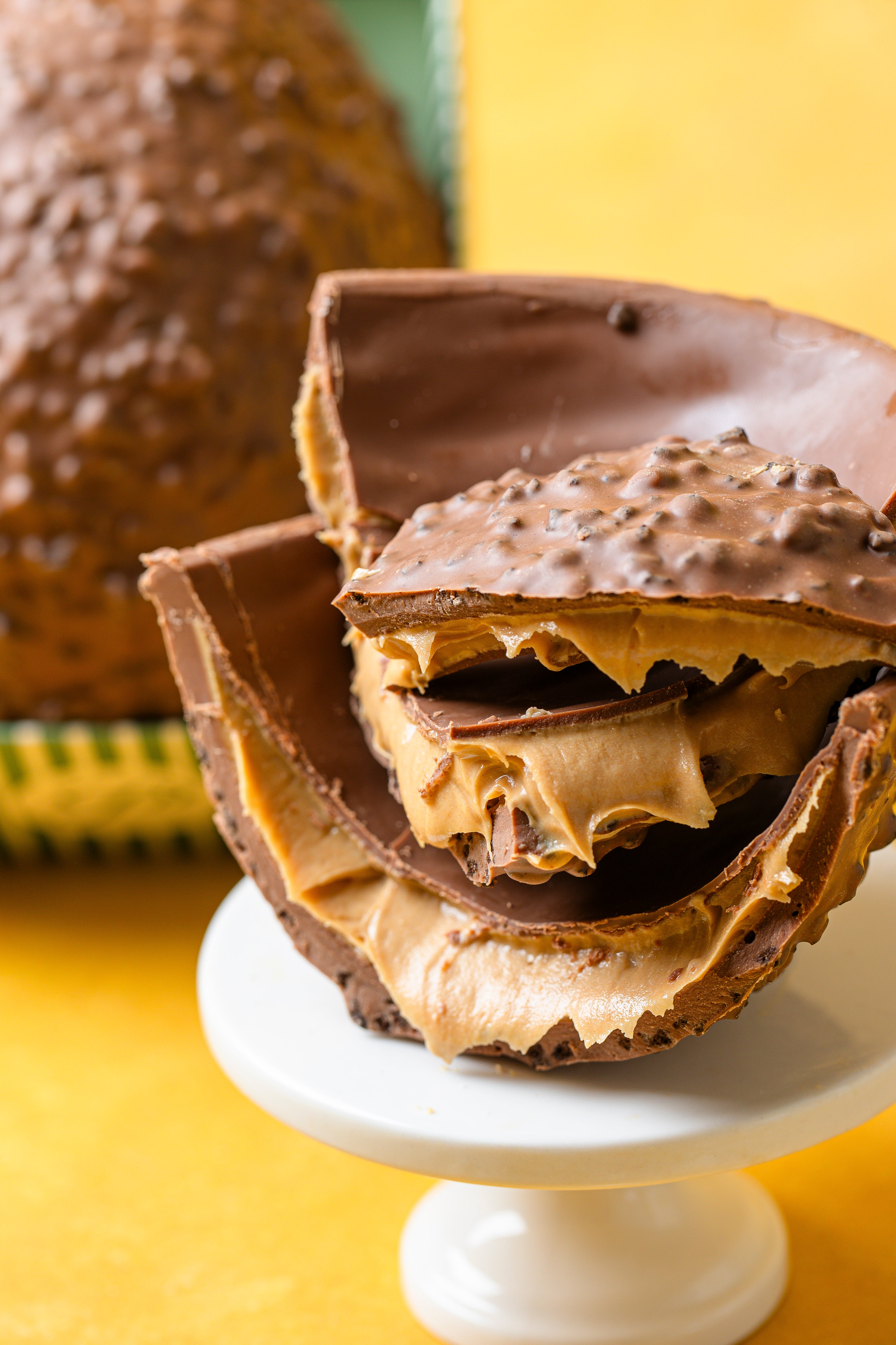 Ovo Pivatella Branca e Cookies ao Leite G