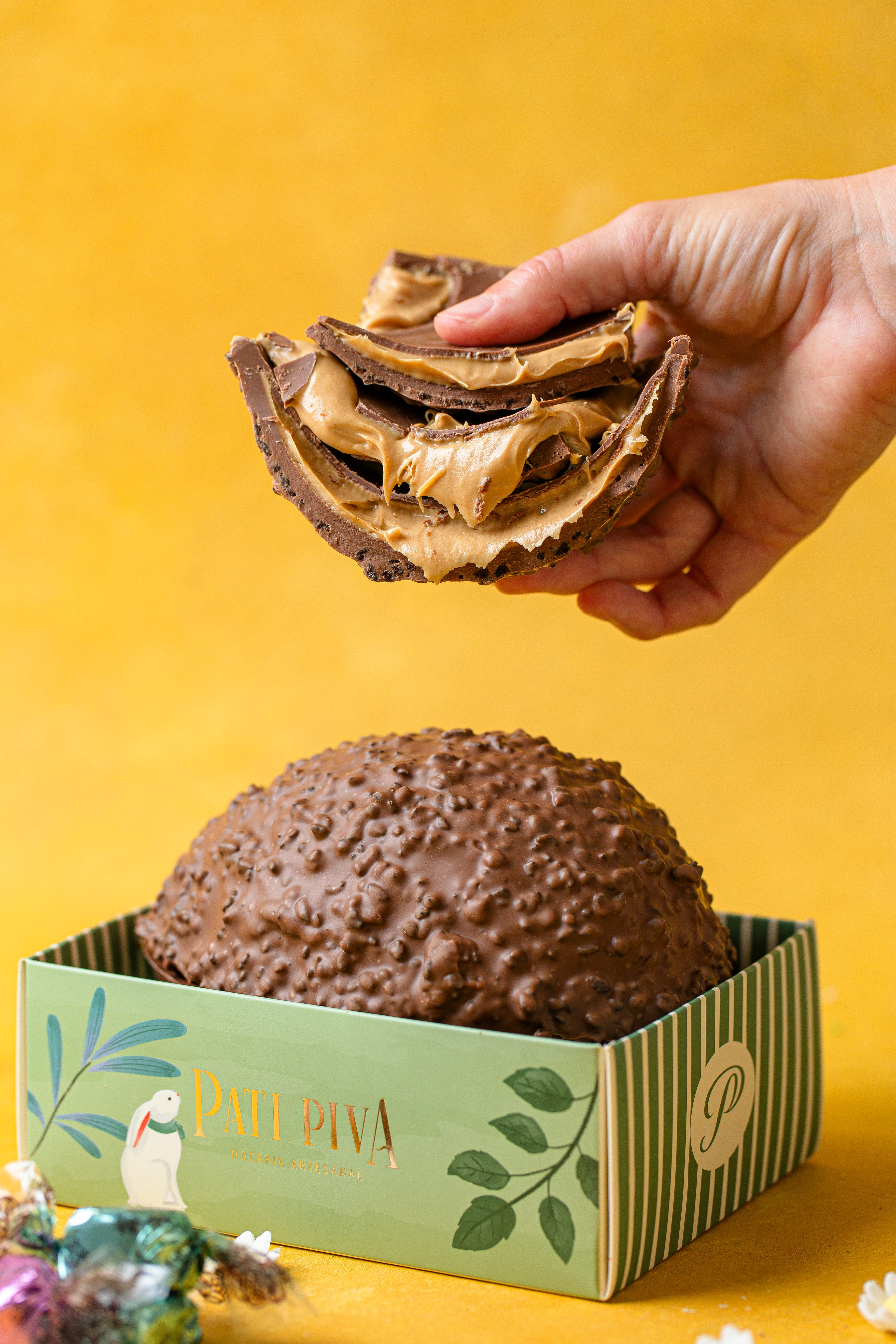 Ovo Pivatella Branca e Cookies ao Leite G
