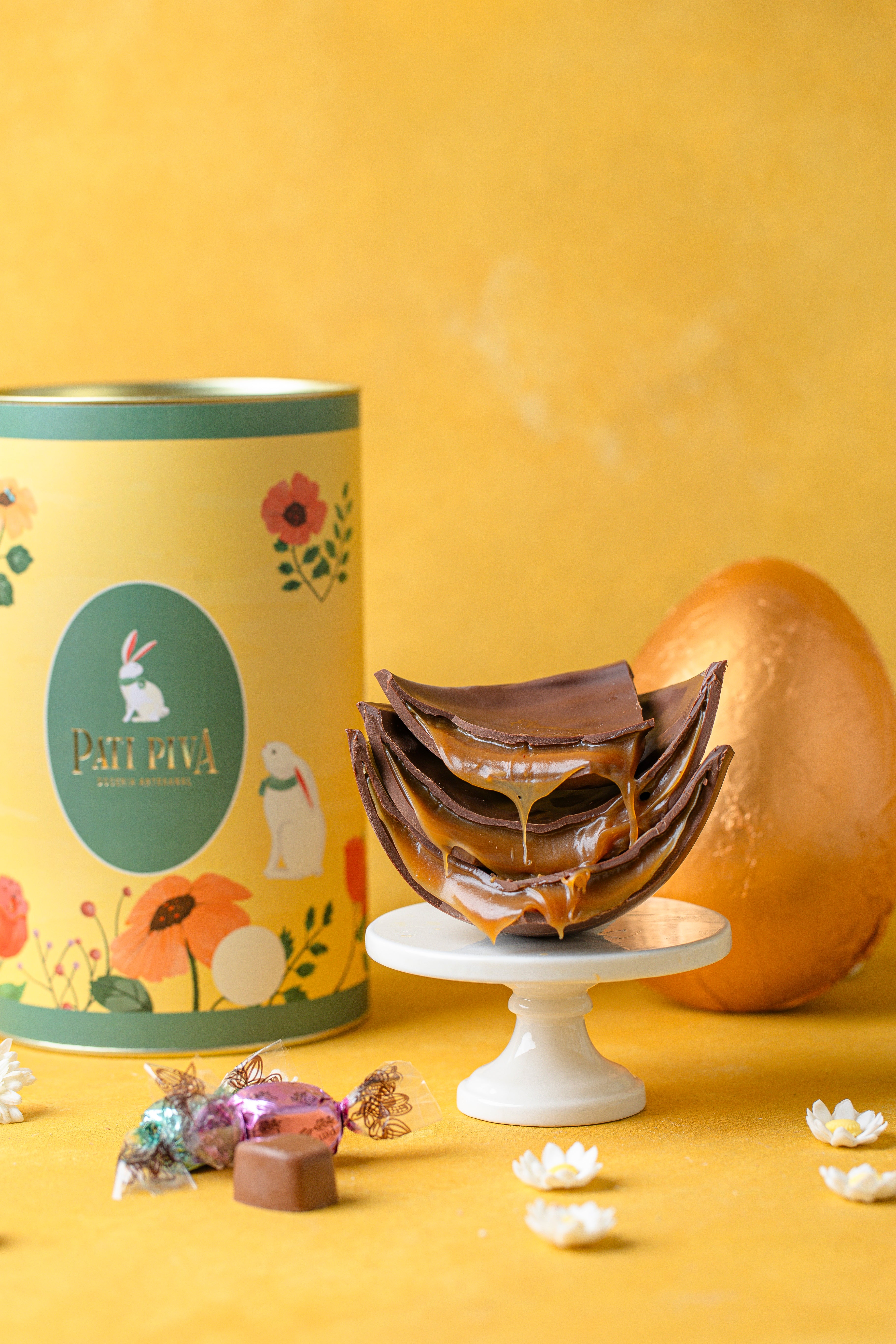 Ovo Meio Amargo com Caramelo G