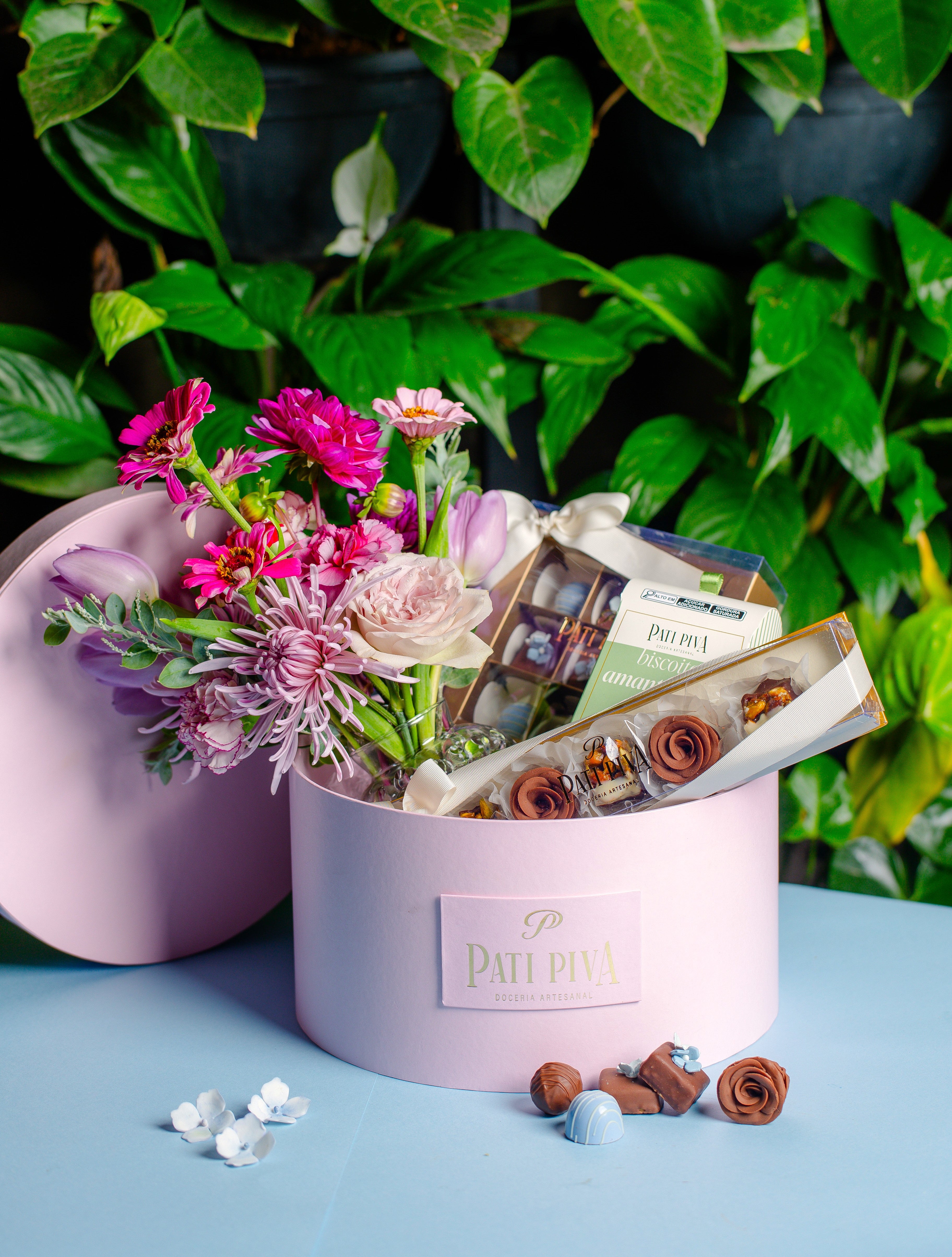 Cesta Dia das Mães - Com Bouquet de Flores