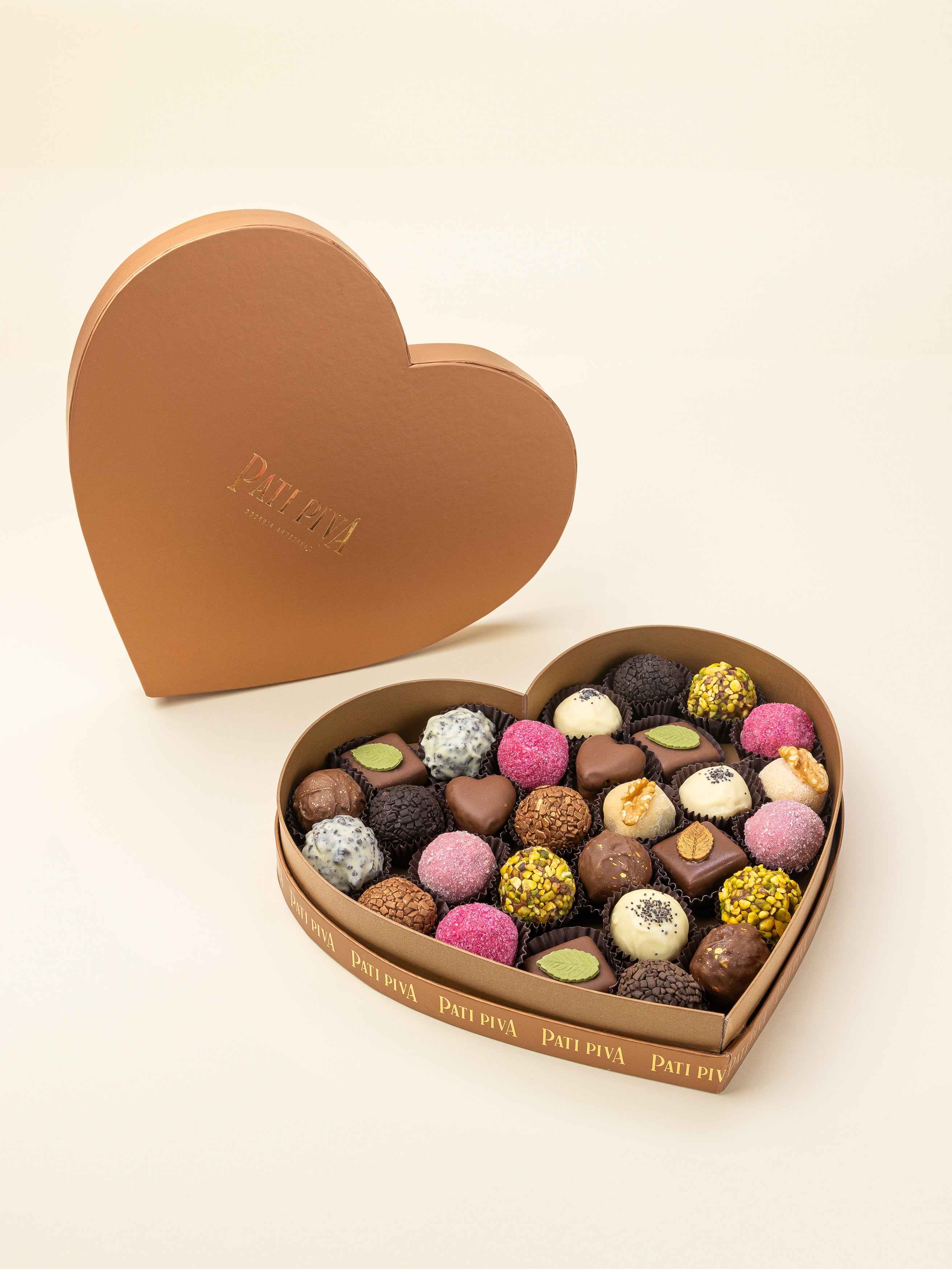 Caixa de Coração G com Docinhos - Seleção Especial