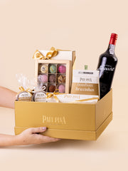 Cesta Tamanho M com Brigadeiros, Trufas e Vinho Ruby