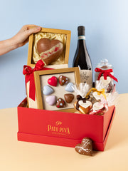 Cesta Dia dos Namorados Quadrada com Doces e Vinho Italiano
