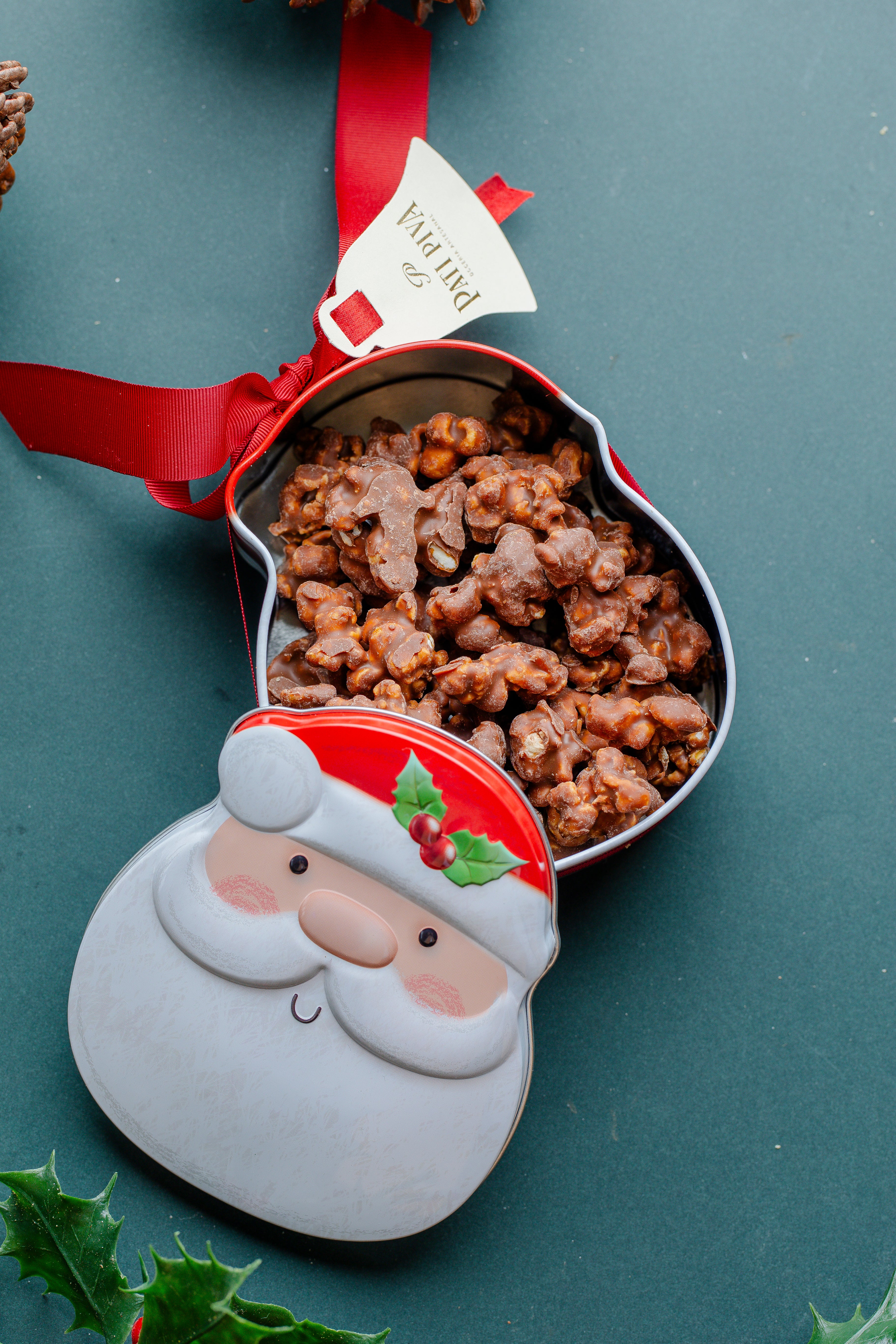 Latinha Papai Noel com Pipocas Pipopivas