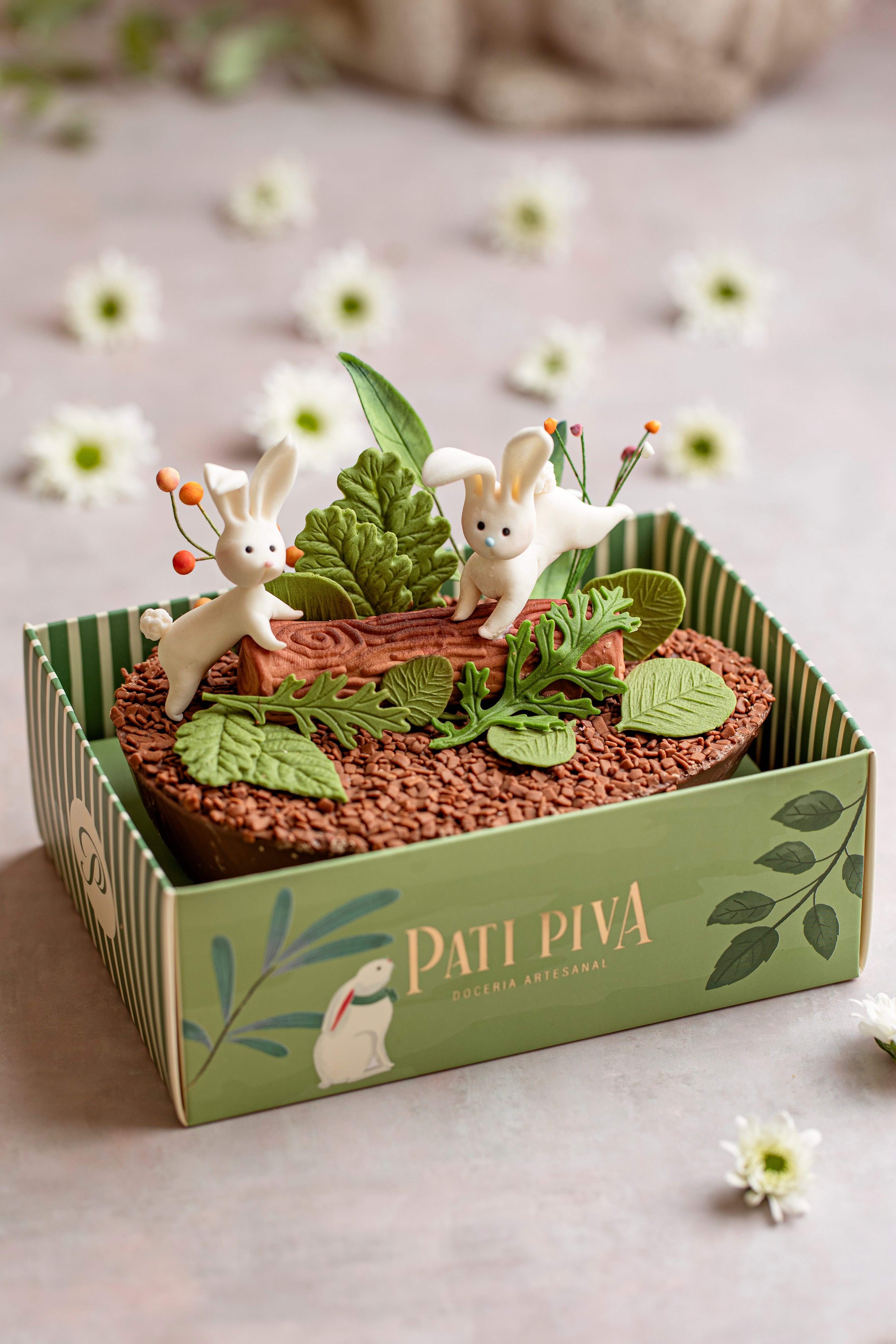 Ovo de Colher Decorado - Floresta com Coelhinhos